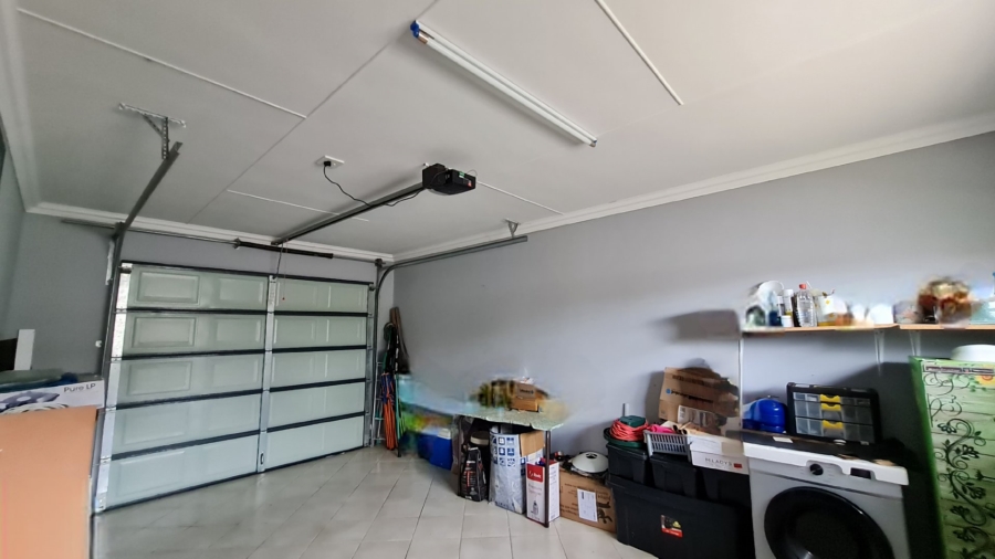 6 Bedroom Property for Sale in Dana Bay Western Cape